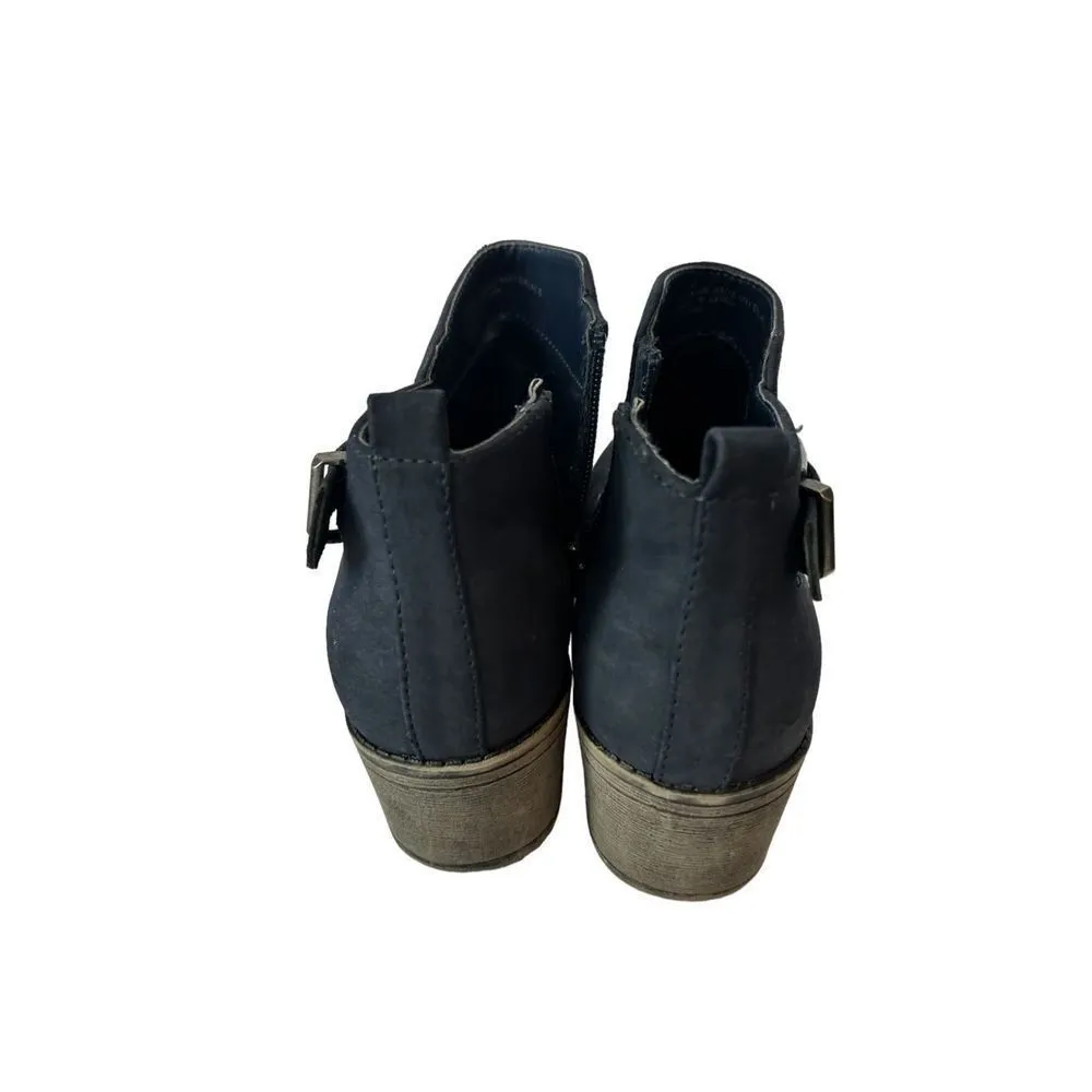 WhiteMt. Yvette black synthetic man made leather ankle bootie size 7.5 black - Image 7