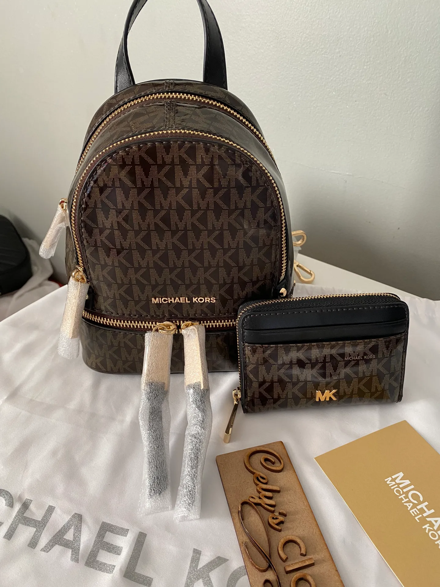 Michael Kors XS Rhea Backpack Set - Image 2