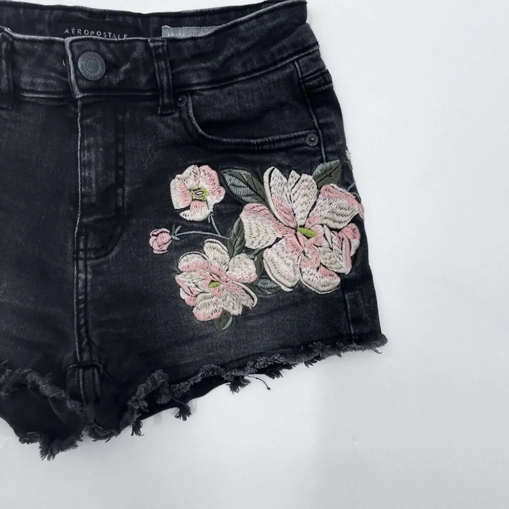 Y2K 2000s Aeropostale High Waisted Embroidered Floral Black Denim Jean Shorts - Image 5