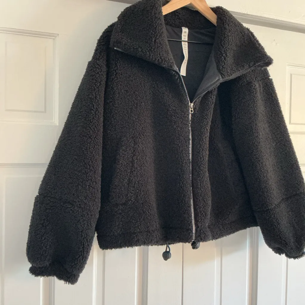 Lululemon Cinchable Fleece Zip-Up size 8 - Image 3
