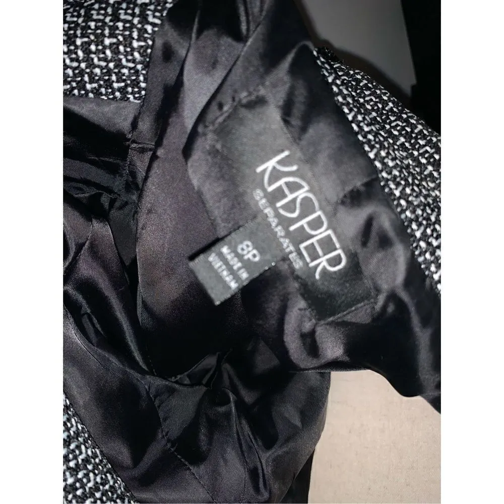 Kasper black and white blazer size 8p - Image 3