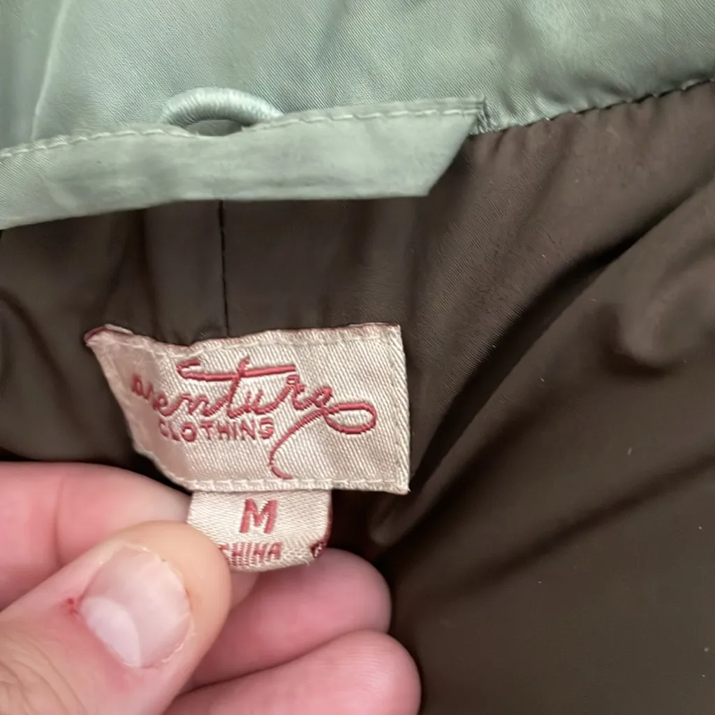 Aventura Green Puffer Vest and Jacket Size Medium - Image 2