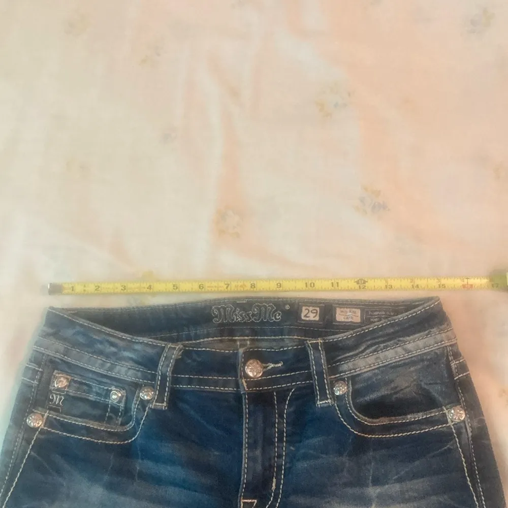 Miss Me Mid-rise Capris - Image 4