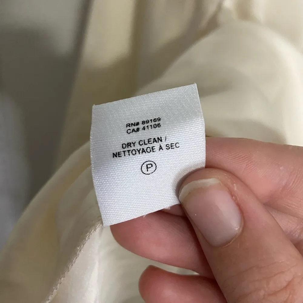 DEREK Lam 10 Crosby cream sleeve mother of pearl buttons size 6 - Image 5