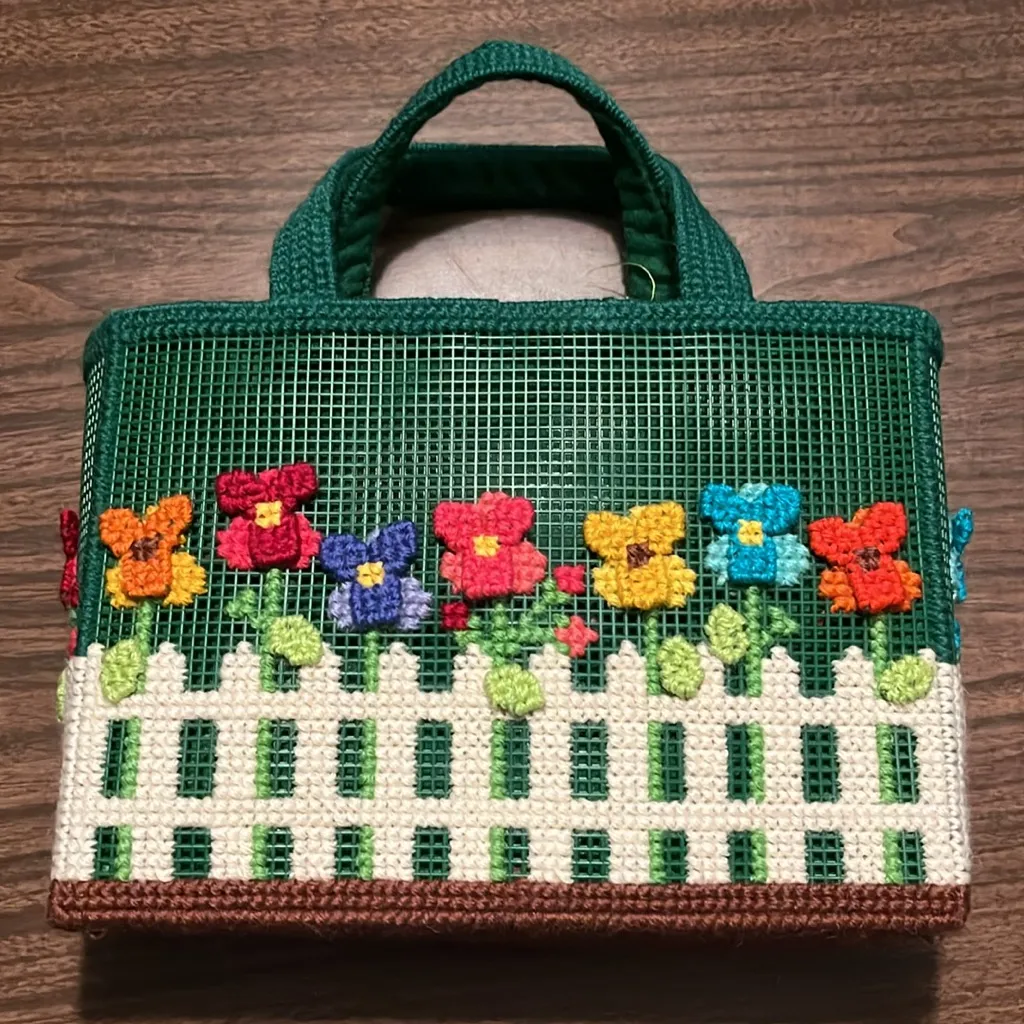Vintage Needlepoint Flower Handbag Green - Image 2