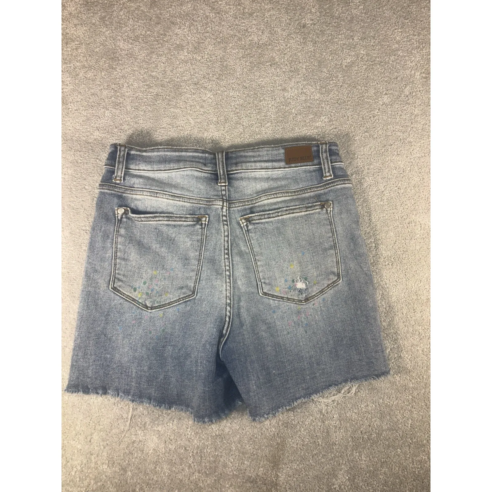 Judy Blue High Waist Paint Splatter Cut Off Jean Shorts Women's Sz M‎ Distressed - Image 4