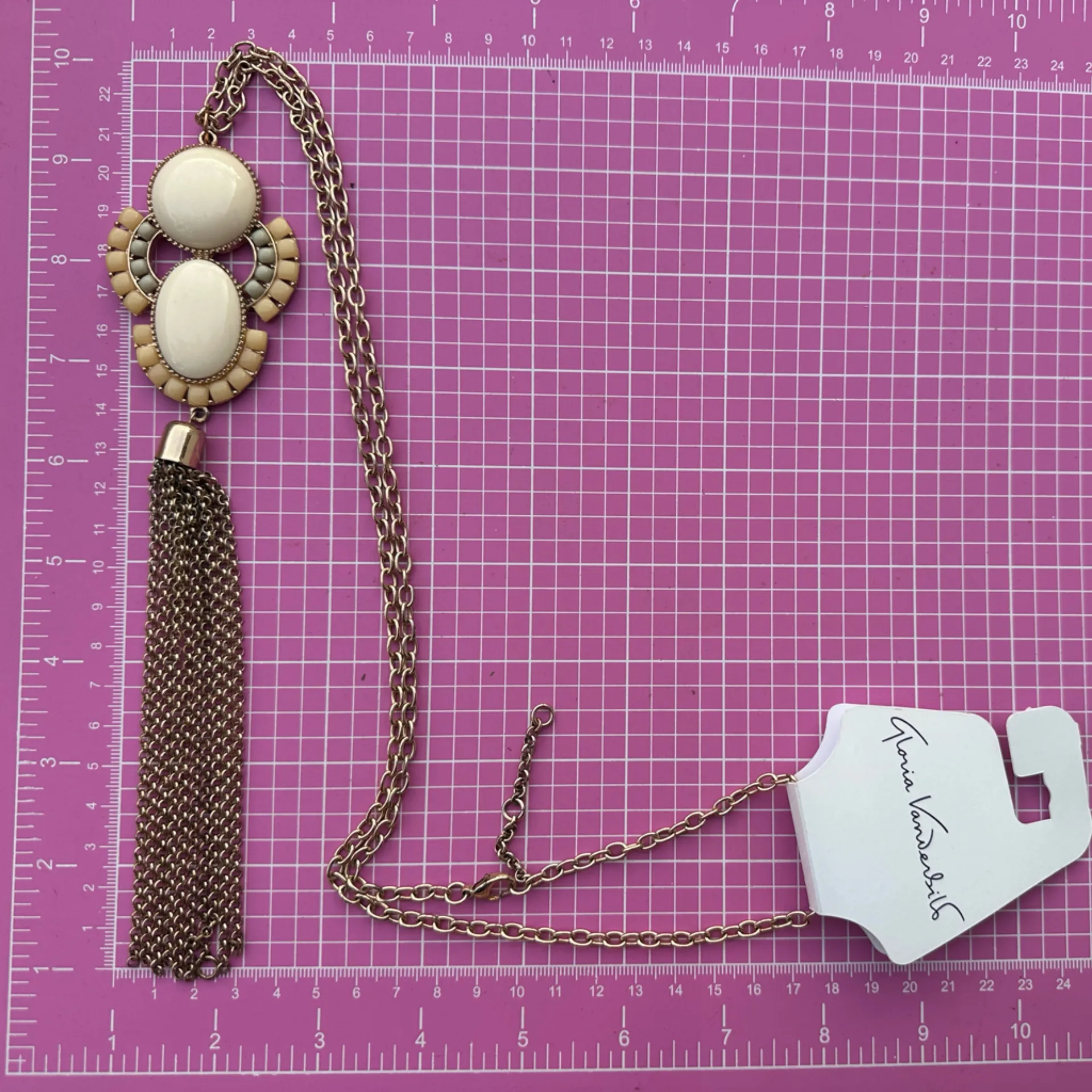 Gloria Vanderbilt Elegant beige cream pendant chain Necklace 38+2” - Image 7