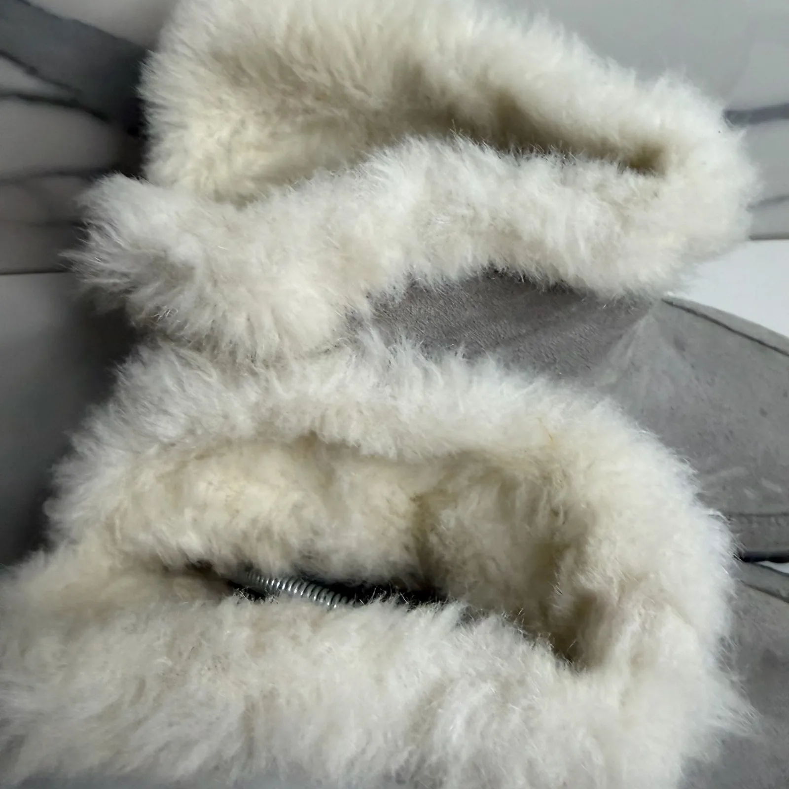 Sorel Women's Gray Suede Faux Fur Lining Out N About Snow Boots Sz 9.5 Outdoors - Image 2