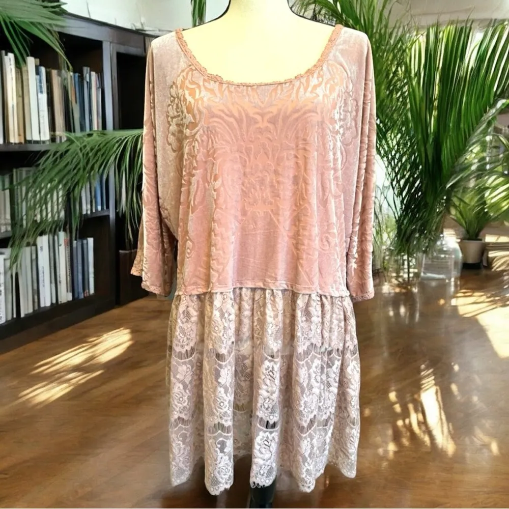 FREE PEOPLE Velvet Lace Fortune Teller Top - Dusty Blush Pink - Small - Image 2