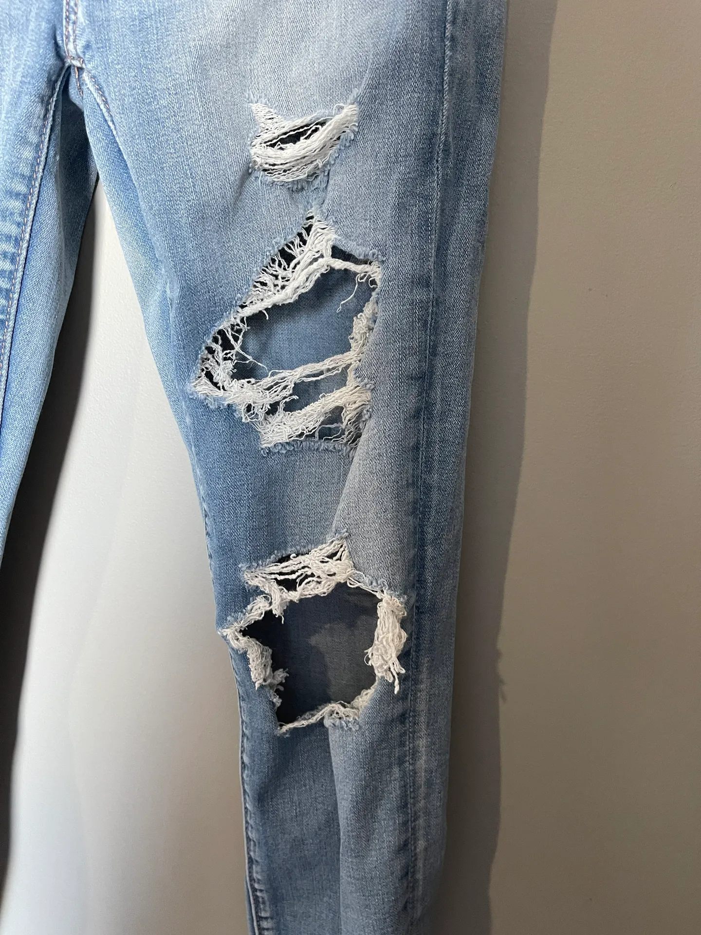 American Eagle Jean - Image 3