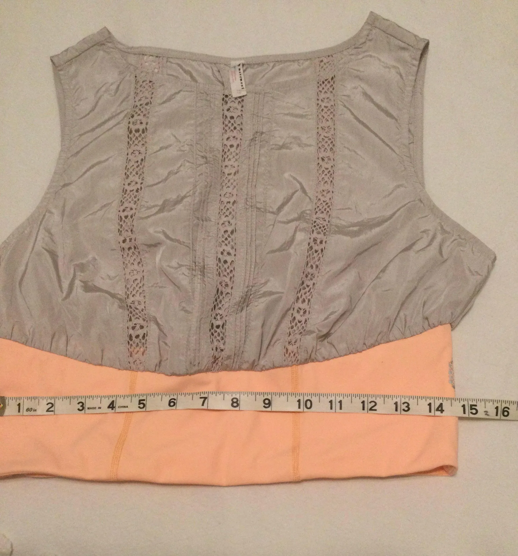 Movement Oh Hey Lace Appliqué Keyhole Crop Top - Image 5