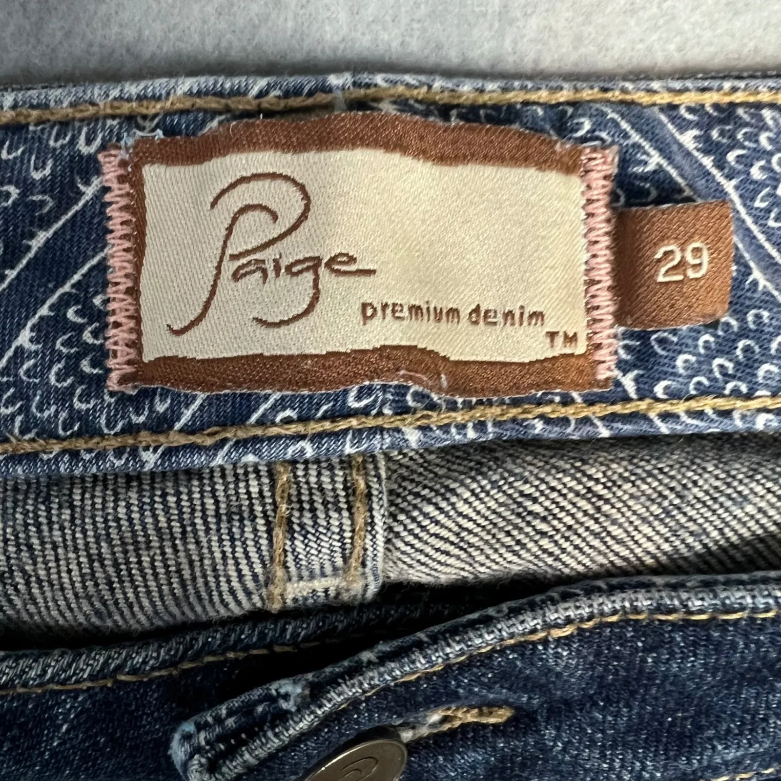 Paige Laurel Canyon Bootcut Jeans Women Size 29 Low Rise Y2K Medium Faded Wash - Image 2