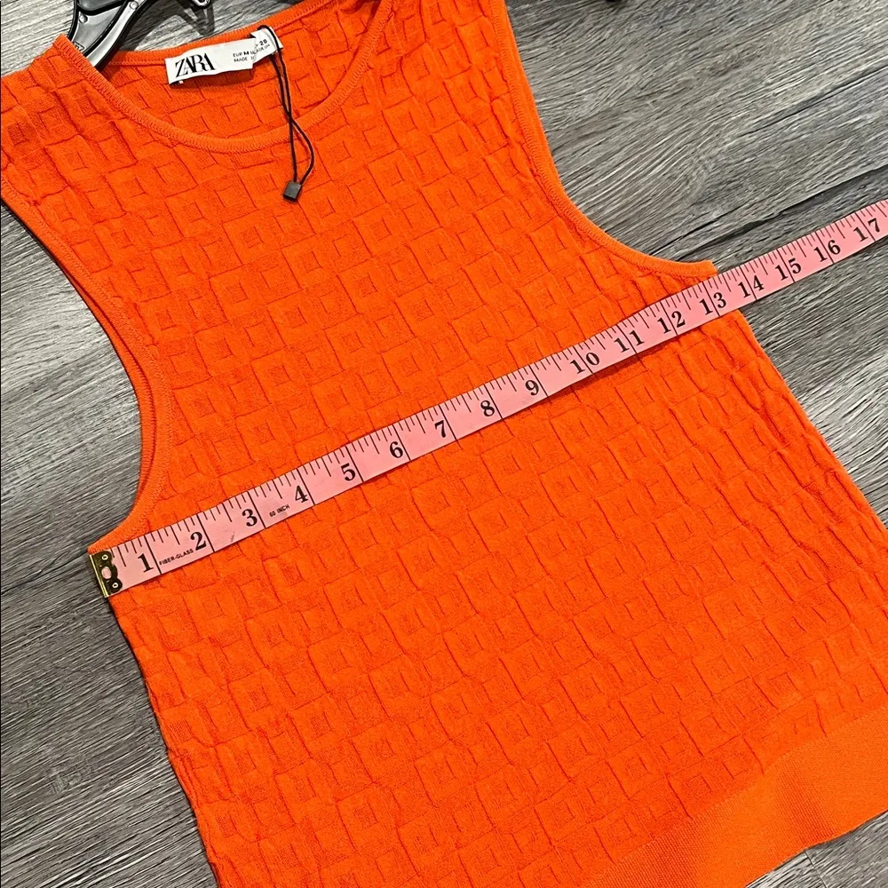 Zara new (with partial tag) Orange Textured geometric knit top - Image 6