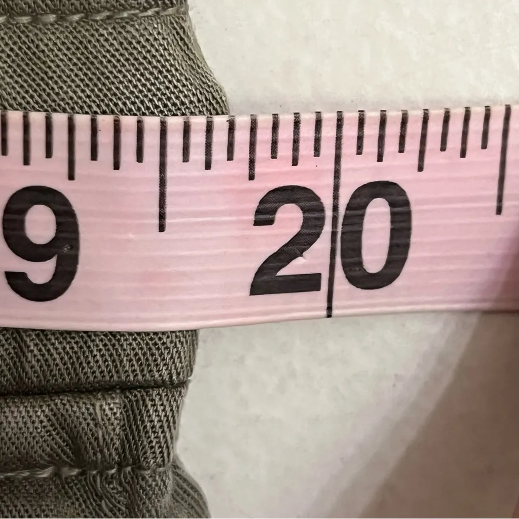 Cloth & Stone Anthropologie Pants Size Medium Pull On Jogger Side Buttons Olive - Image 6