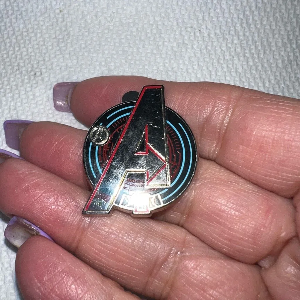 Disney‎ Marvel Avengers Hidden Disney Pin - Image 2