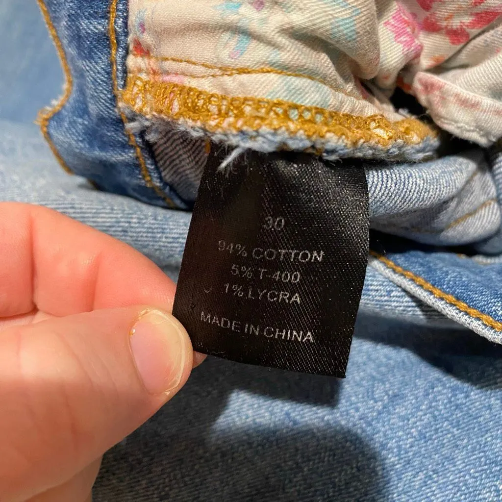 Johnny Was West Side Eyelet Baby Boot Embroidered Jeans Size 30 - Image 7