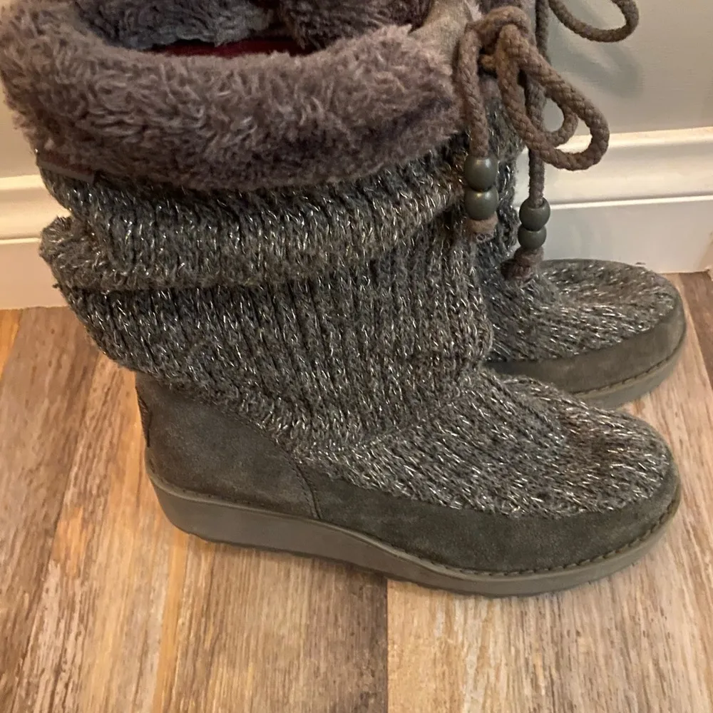 Skechers Australia Grey Fur Lined Boots 6.5 Tassels Slouch - Image 6