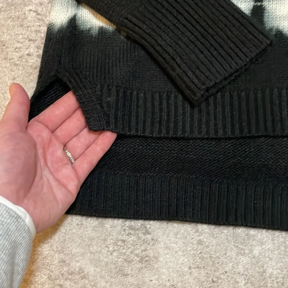 NWOT Simply Vera Vera Wang Sweater Size M - Image 3