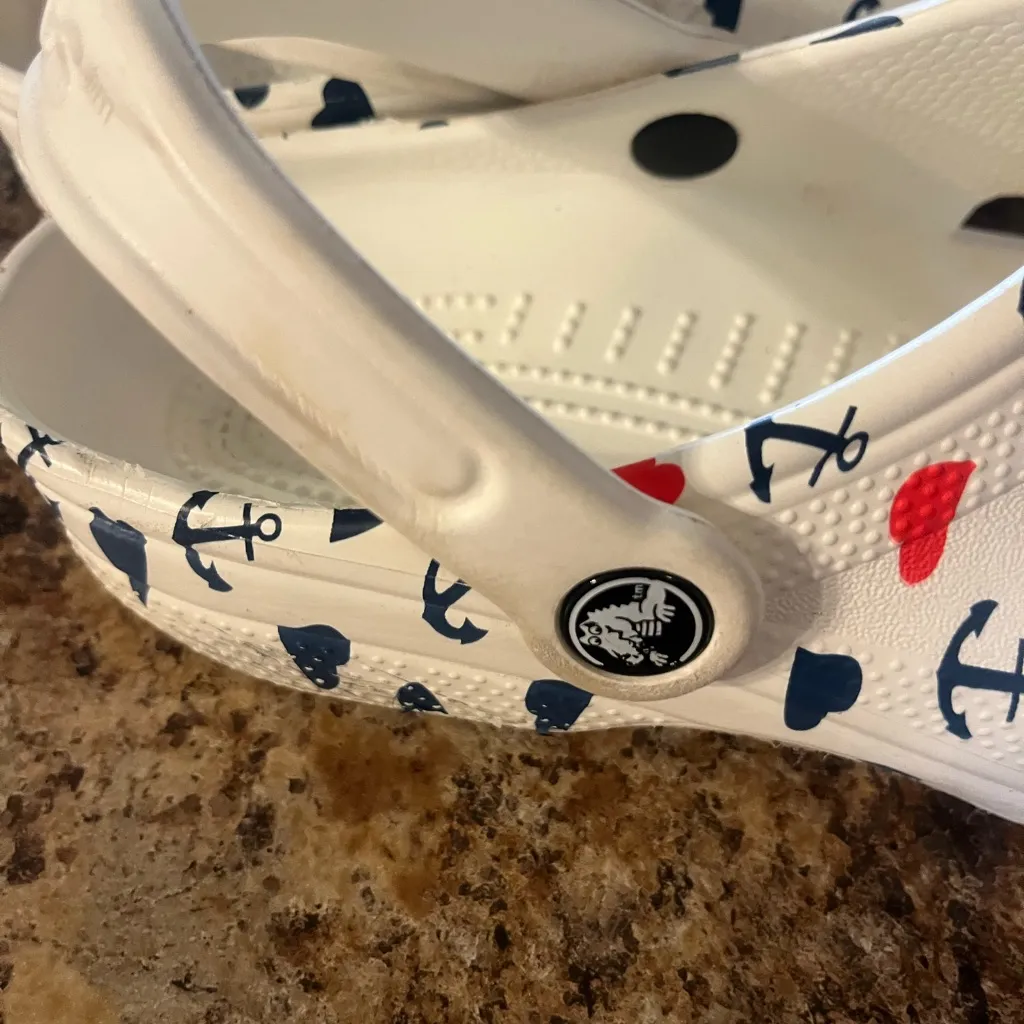 Crocs Classic Anchor‎ Print Clogs W7 M5 - Image 2