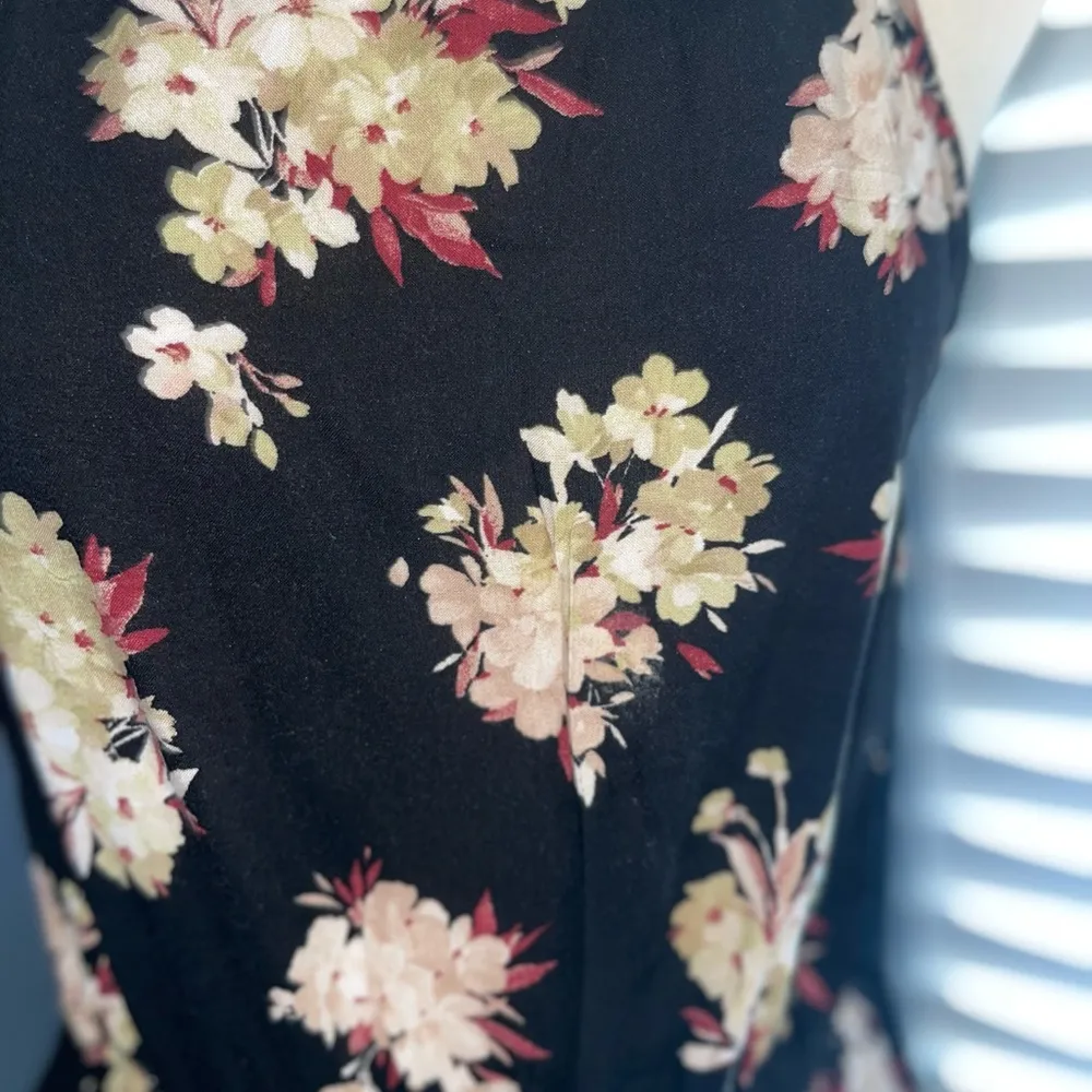 Sweet Wanderer floral romper size small side pocket sleeveless lightweight - Image 9