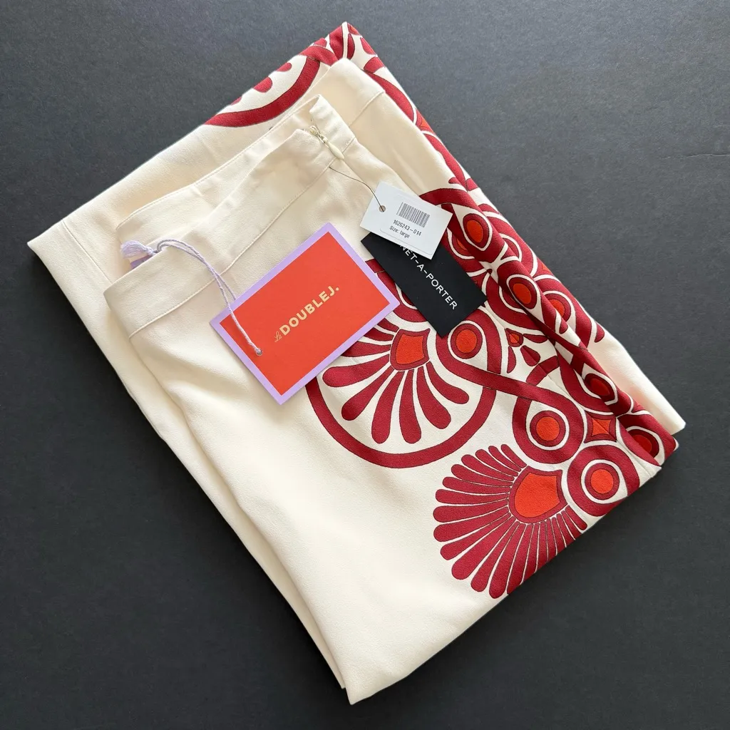 La DoubleJ Medallion Placée Stretch Pants Cream Envers Satin Sz L NWT Red Size L - Image 4
