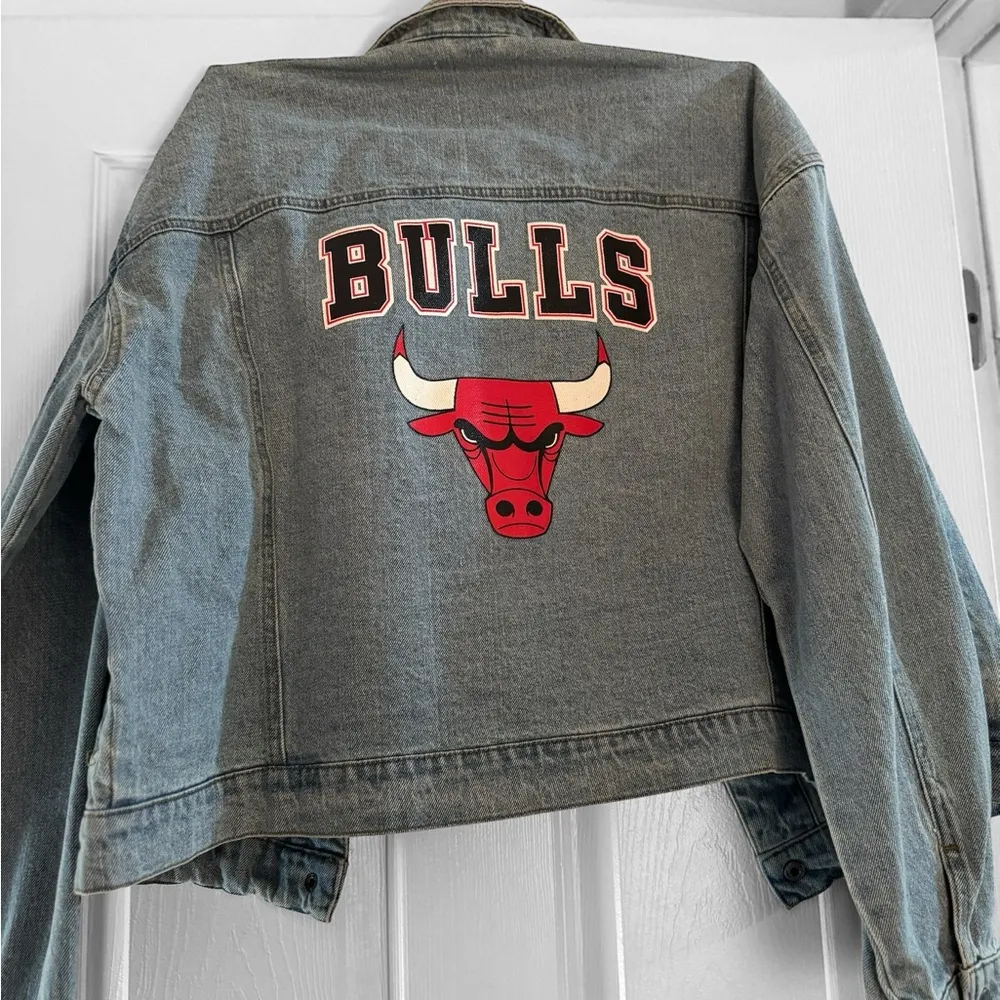 Red and Blue Cropped Jean Jacket with Distressed Finish Size XXL - Image 2