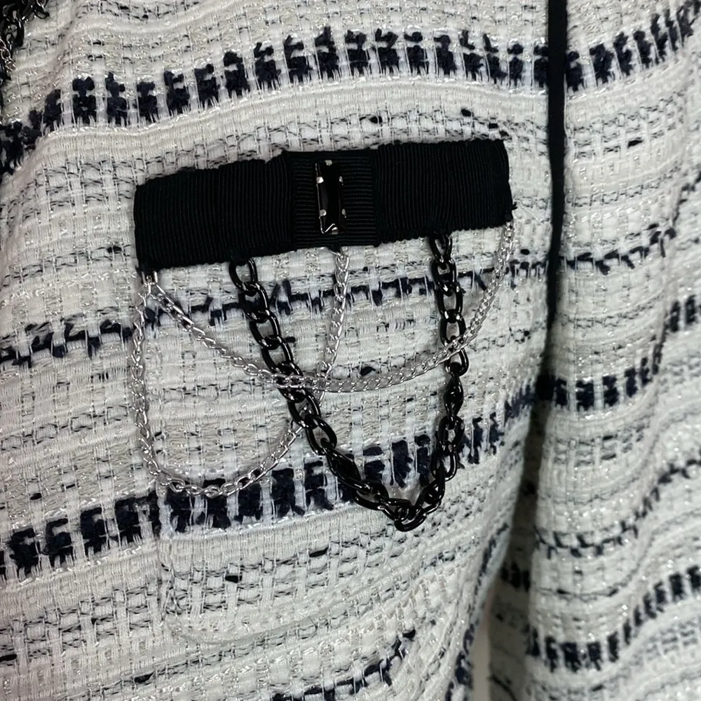 White House Black Market novelty tweed chain decor shimmer lady jacket size 6 - Image 6