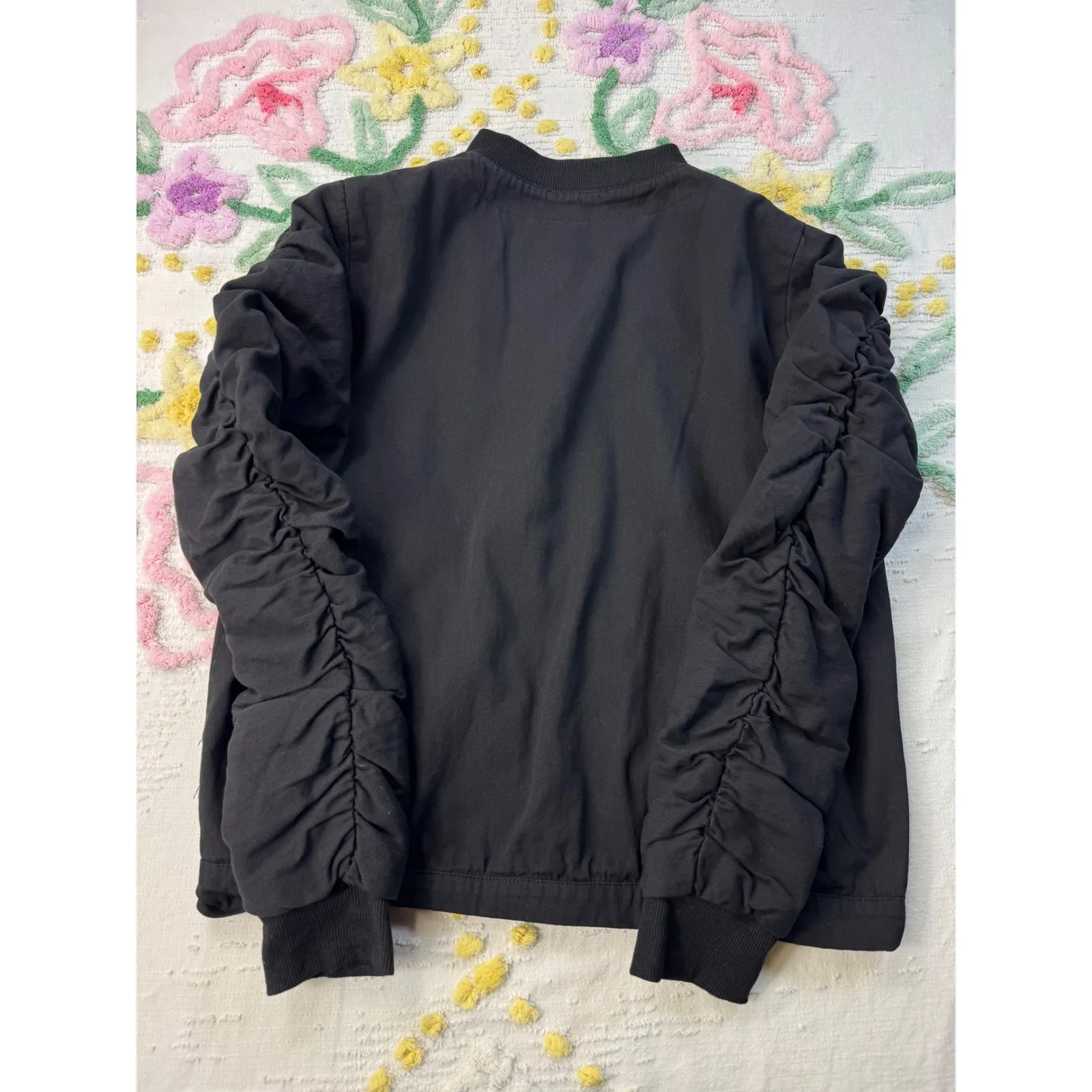 Doe & Rae Black Ruched Sleeve Bomber Jacket Women's Size S - Image 9