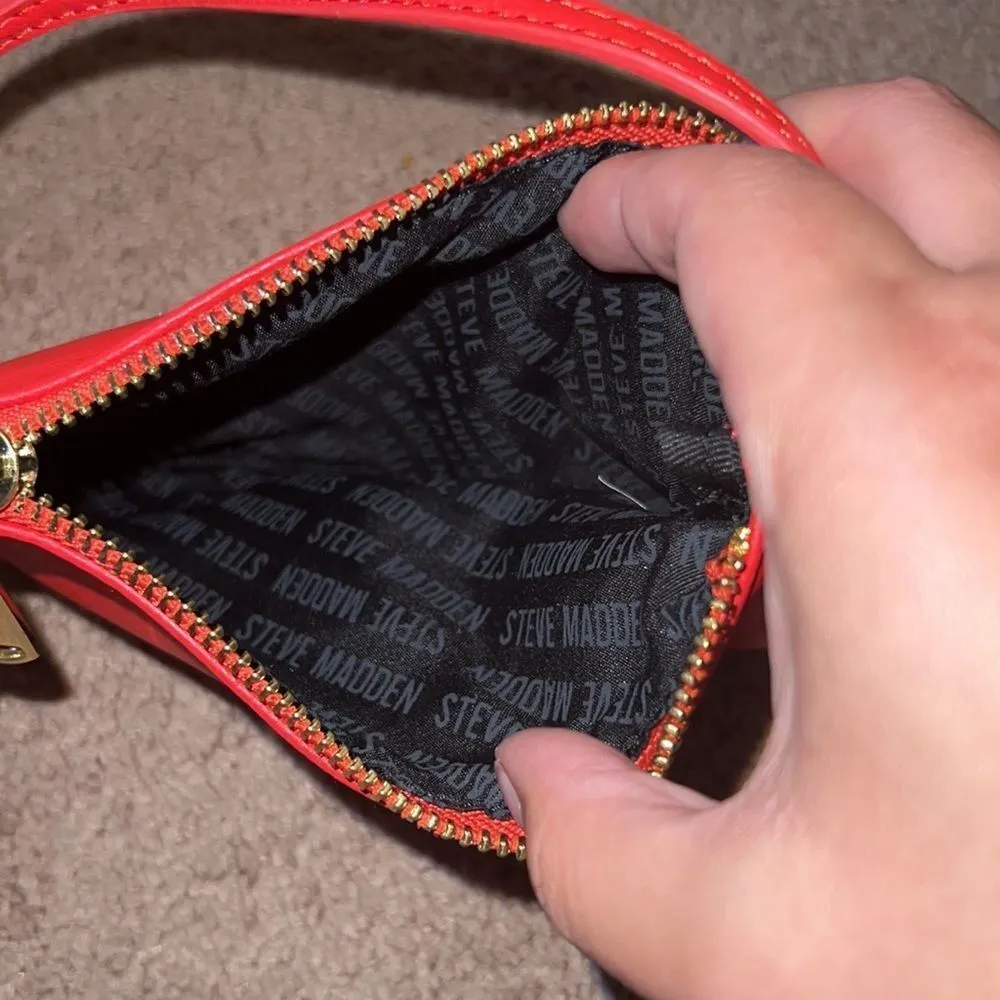 Steve Madden red wristlet - Image 7