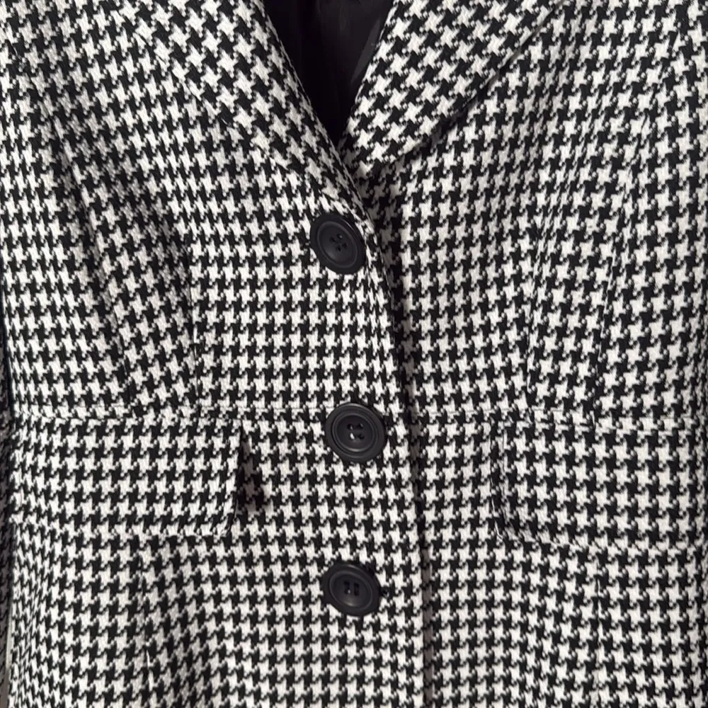 Isabella Black and White Houndstooth Blazer lightweight size 8 - Image 3