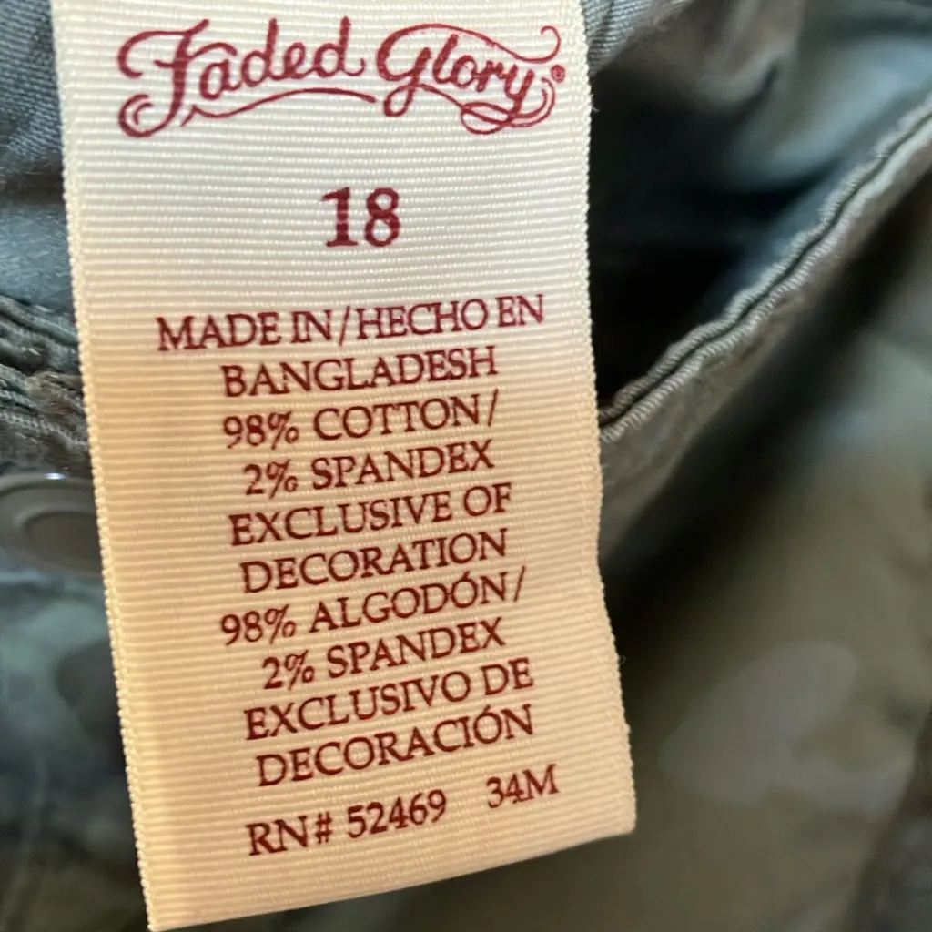 FINAL MARKDOWN Faded Glory Green Camouflage capris 18 - Image 6