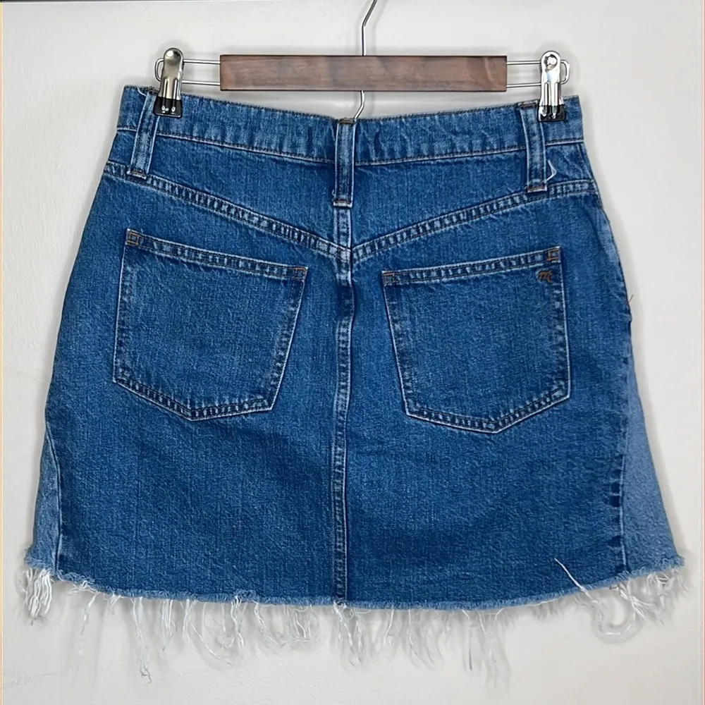 Madewell BLUE DENIM FRINGED MINI SKIRT SIZE 27 - Image 2