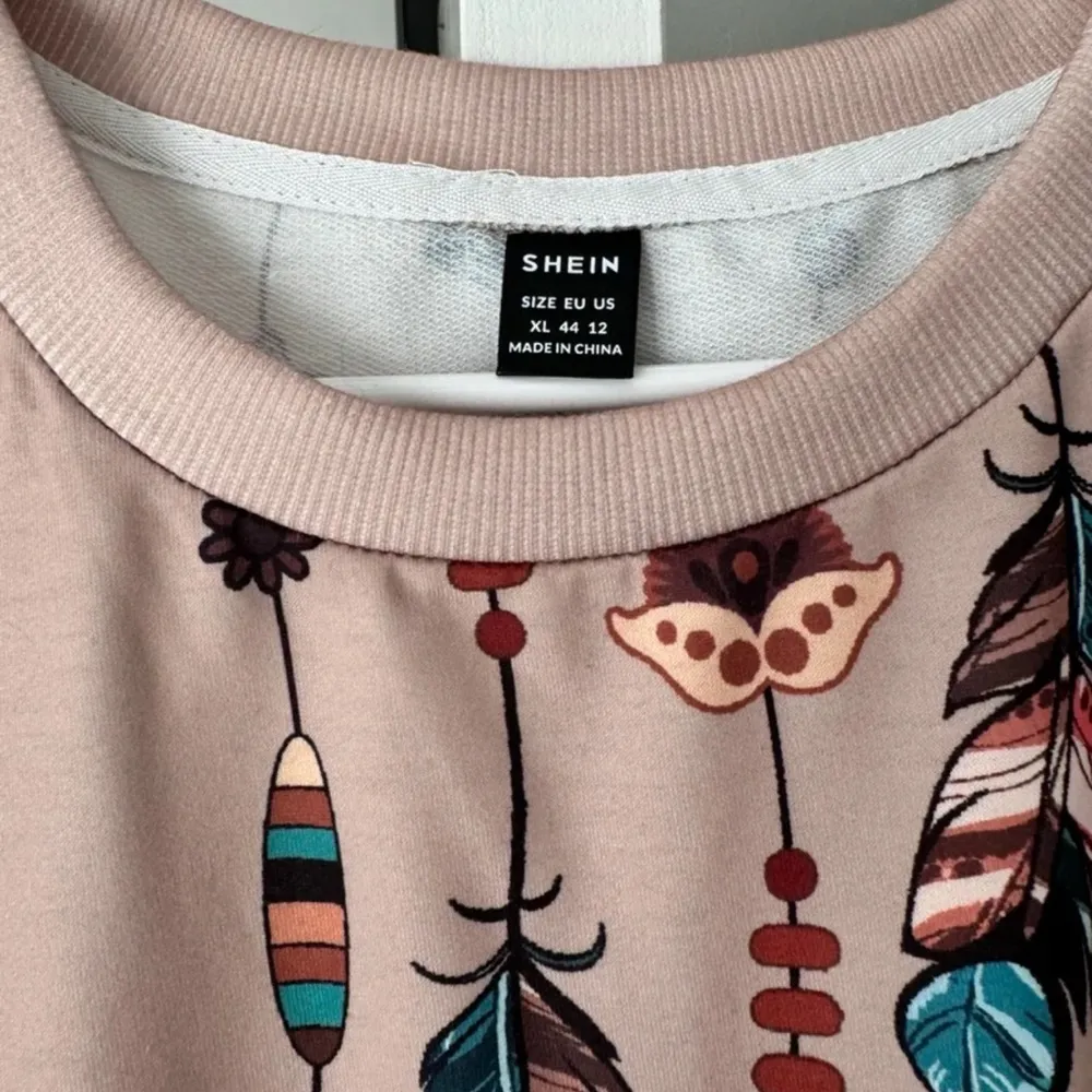 SHEIN Boho/Feather Sweater - Image 3