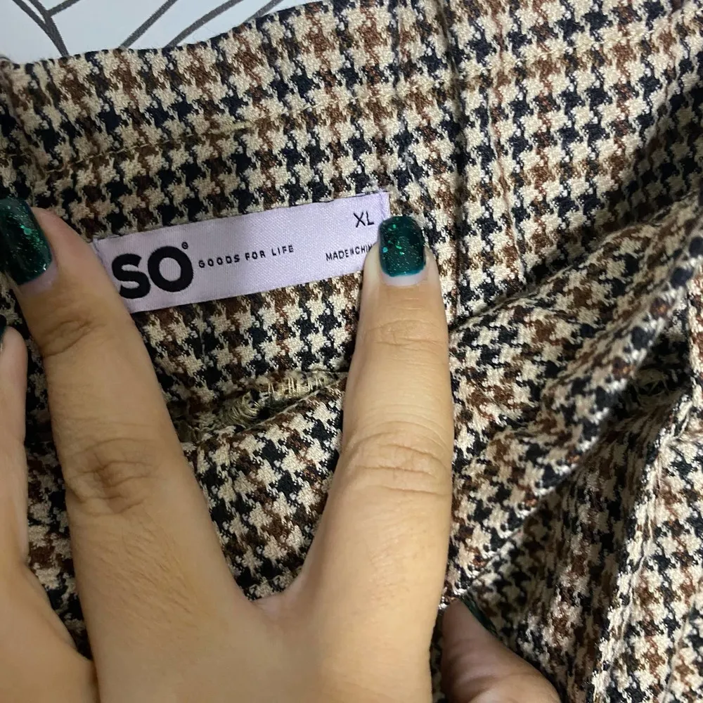 SO Brown Houndstooth High-Rise Paperbag Tapered Leg Pants Juniors Size XL - Image 4