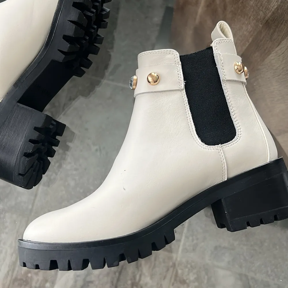 Karl Lagerfeld Paris Porshay Lug Sole Boots in Bone/White, Size 37 New w/o Box - Image 9