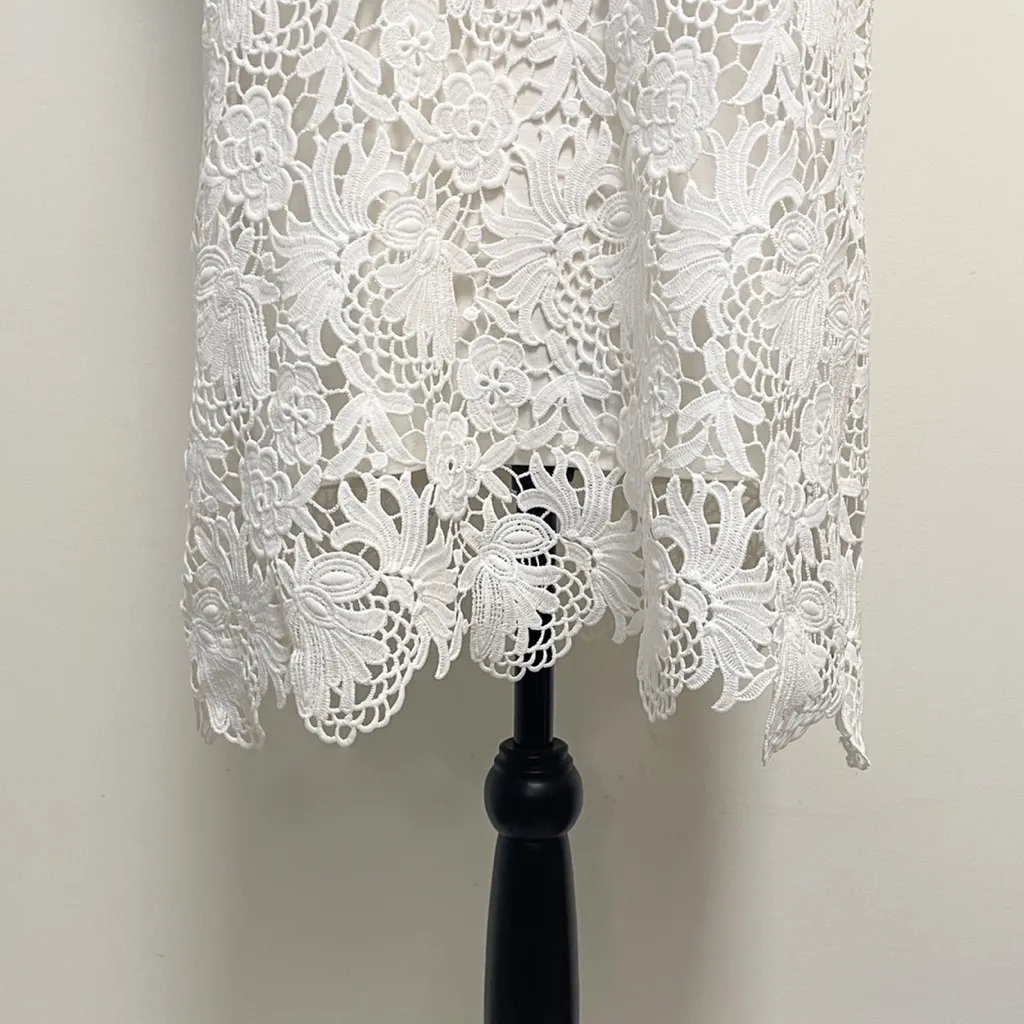 Cremieux Off White Sleeveless Semi Sheer Lace Floral Overlay Top NWT Small - Image 3