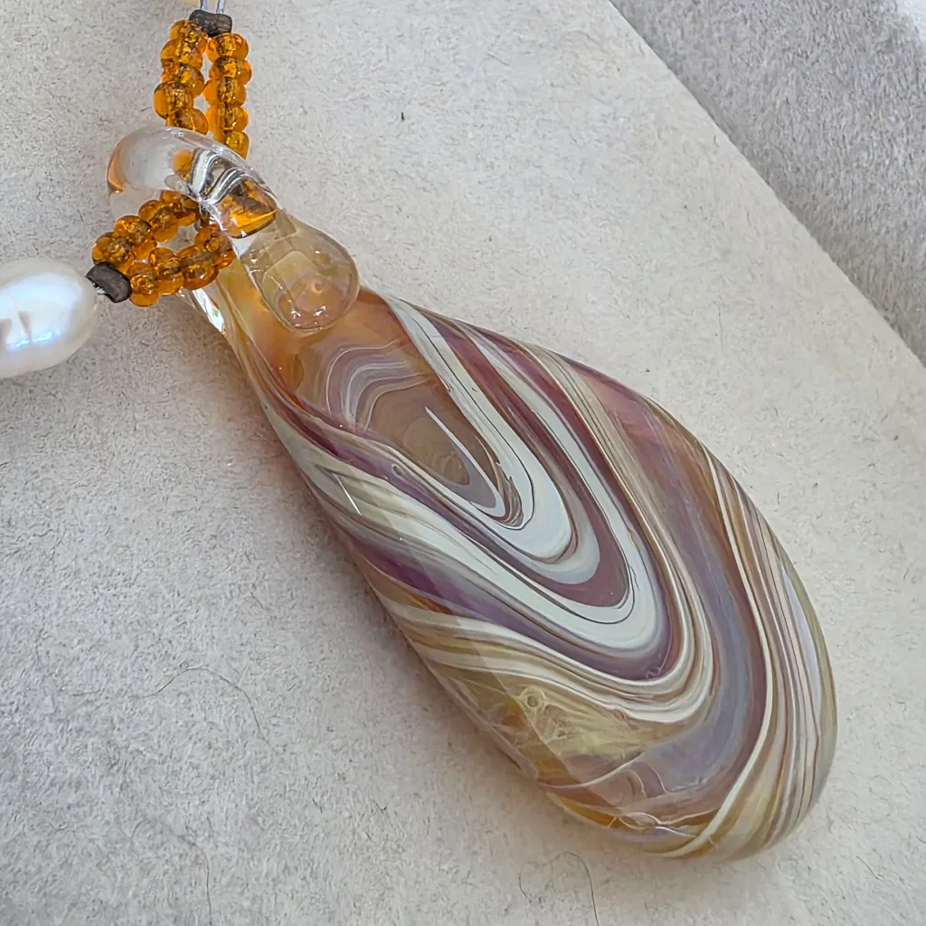 Artisan Necklace and Earring Set Freshwater Pearls with Glass swirl Pendant Gold - Image 4