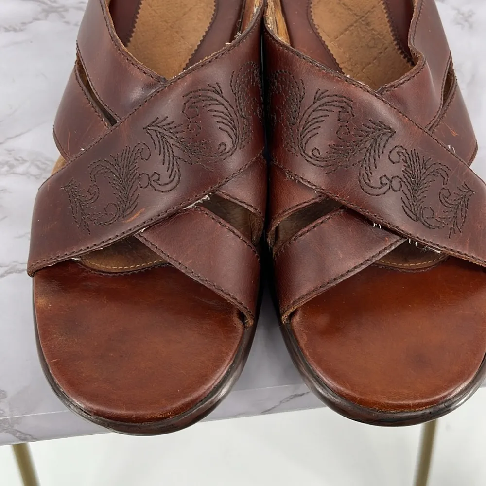 ARIAT‎ Brown Leather Crossover Sandals Open Toe Style 96722 Size 8B Classic - Image 5