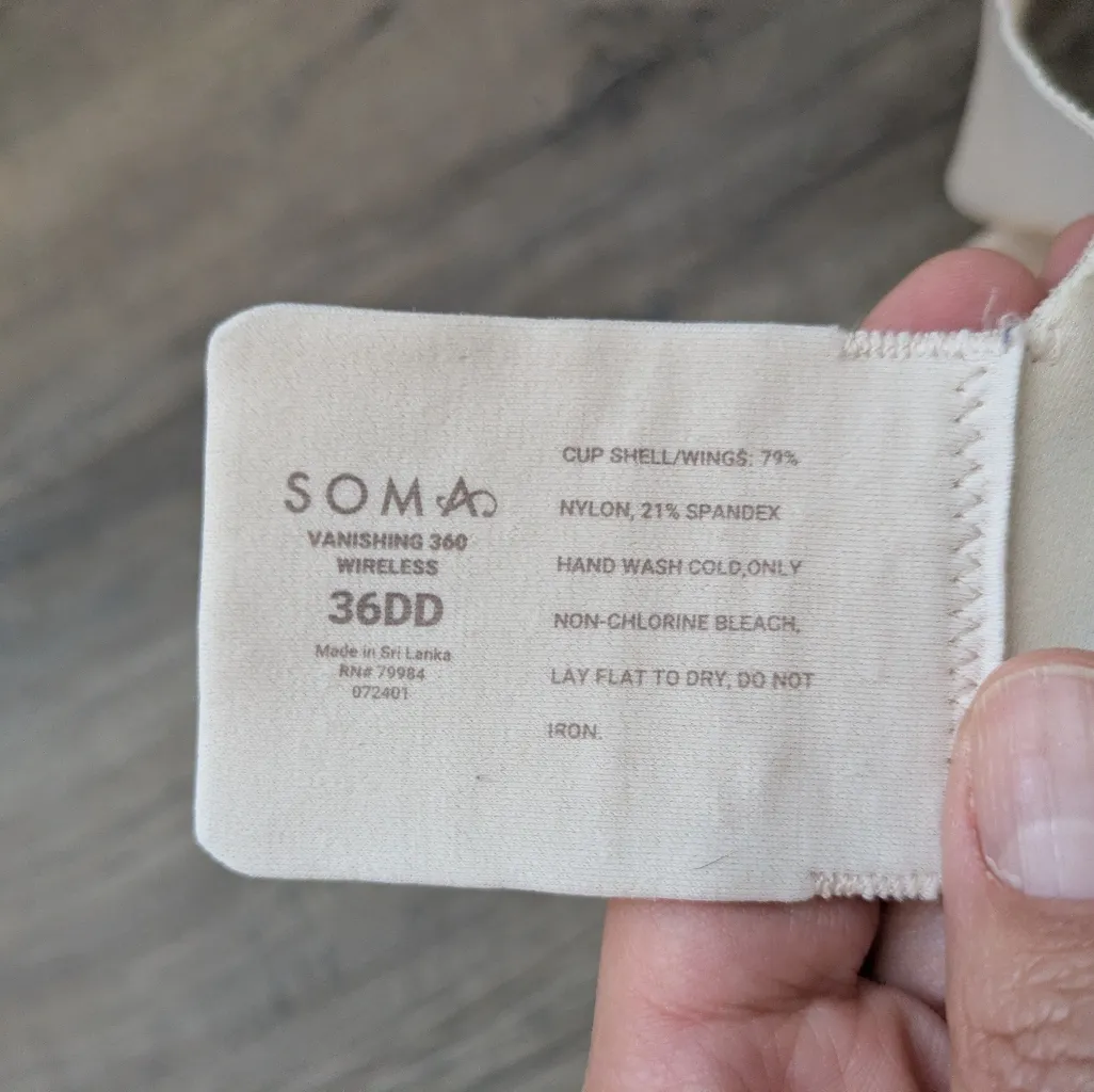 Soma Vanishing 360 Wireless Bra Sz 36DD - Image 3