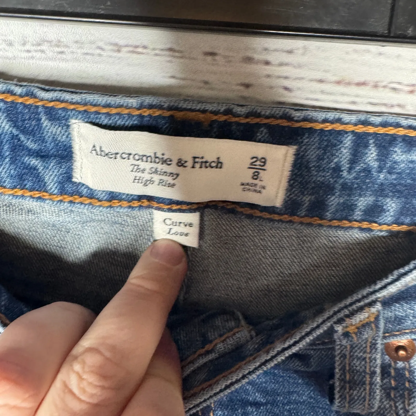 Abercrombie & Fitch Curve Love High Rise Skinny Jean Distressed 8L - Image 4