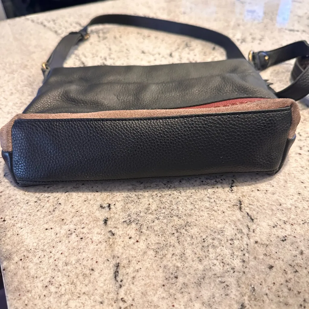 The Sak Leather Crossbody Bag Black Brown Suede Trim Boho Adjustable Strap - Image 9