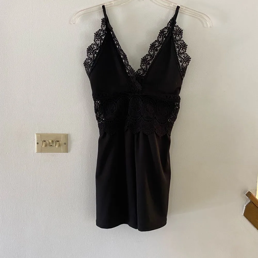 NWT Pretty Little Thing black lace romper size 12 - Image 2
