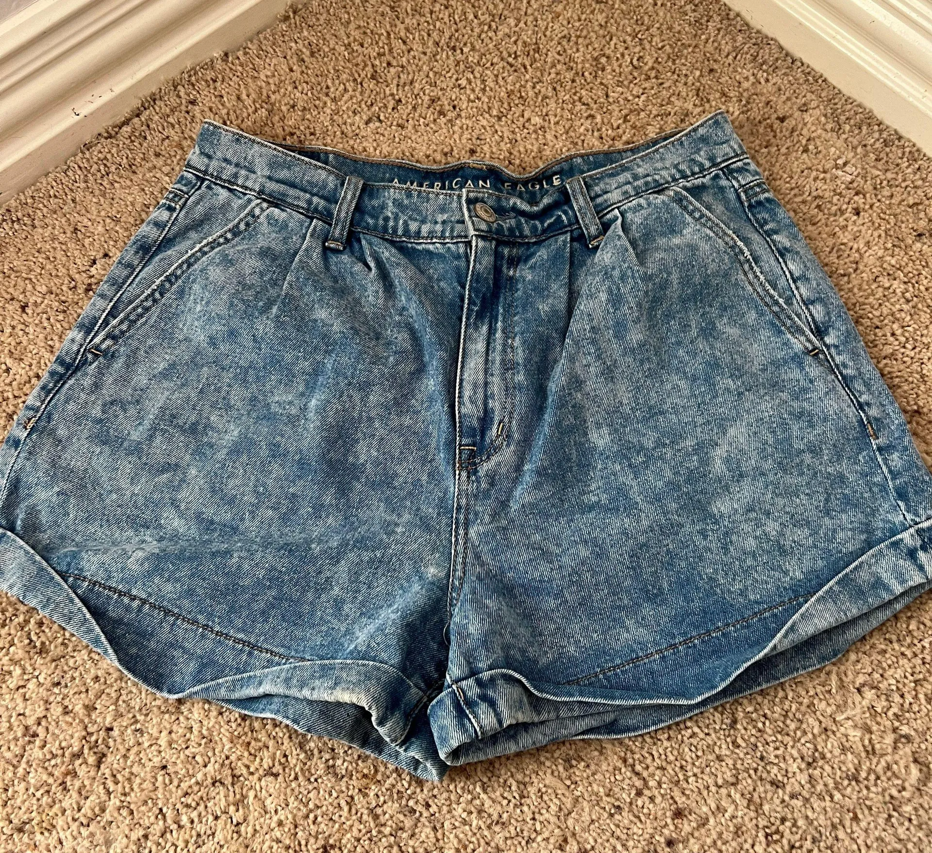 Outfitters Acid Wash Mom Shorts - Image 3