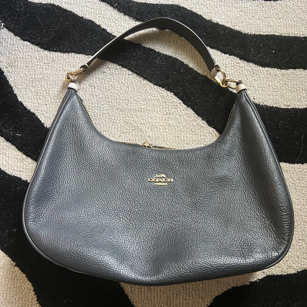 Coach Harley East West Hobo Leather Shoulder Bag Colorblock Navy Blue Ivory - Image 6