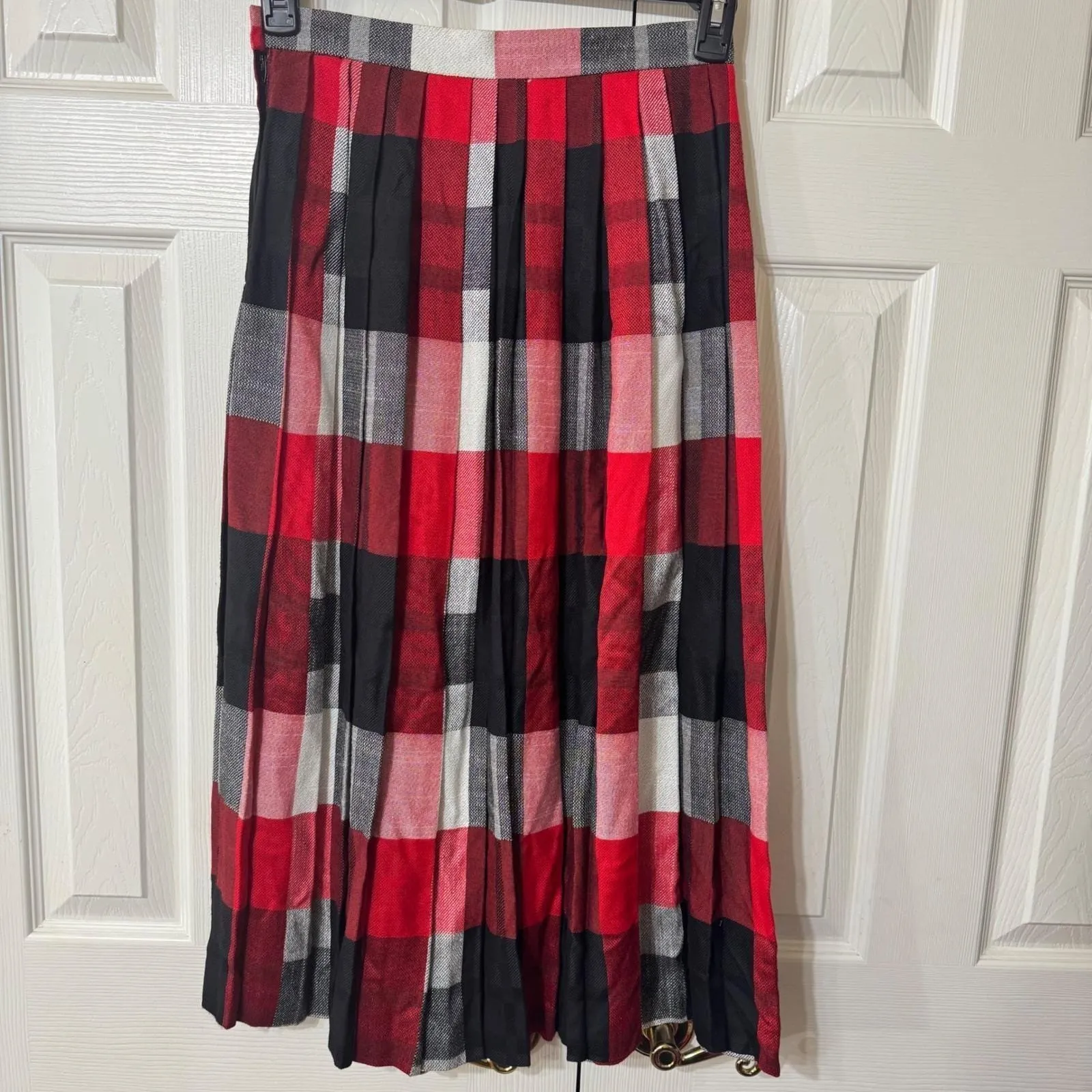 VTG Jack Winter Plaid Pleated Midi Skirt shimmer Lurex USA Sz 10 Granny fashion Black - Image 6