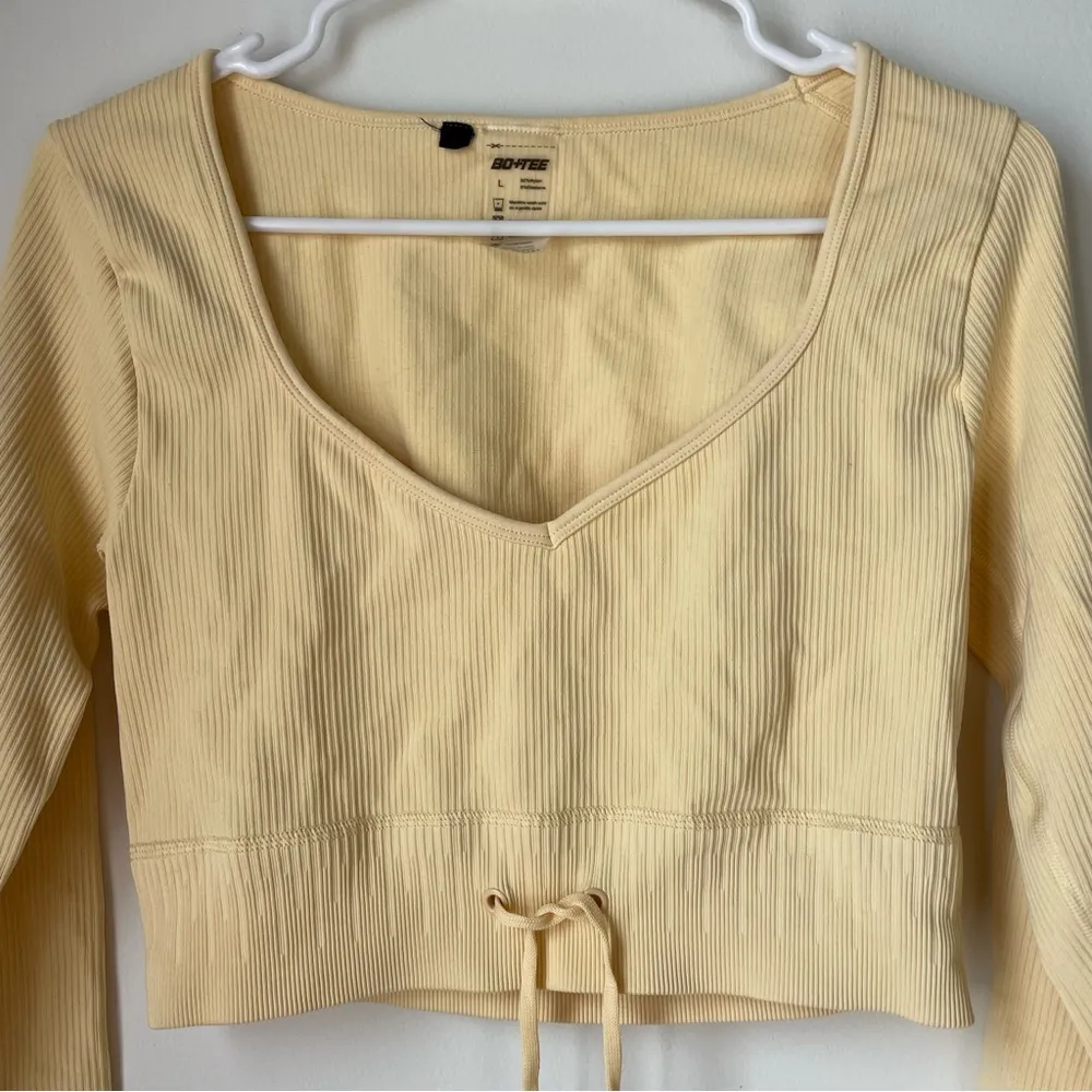 Bo + Tee Ribbed Long Sleeve Active Crop Top - Image 4