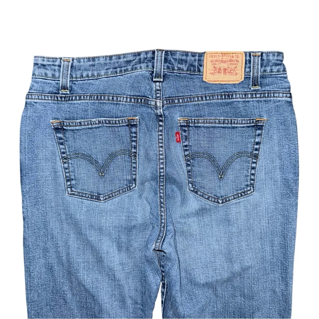 Vintage Y2K Levi's 515 Boot Cut Jeans Women's 16 (34x31) Faded Blue Denim - Image 4