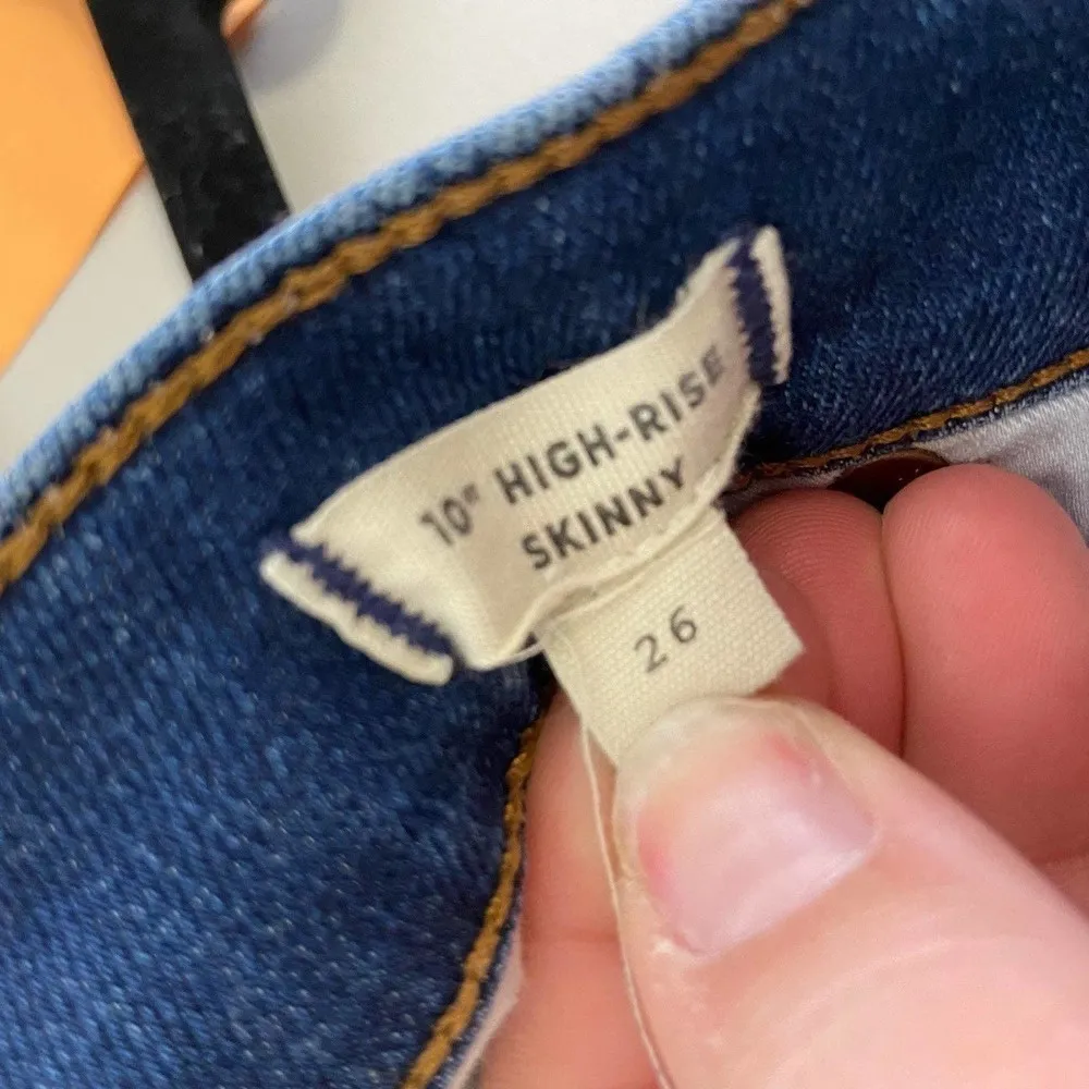 Madewell | Jeans 26 Hi Rise 10” Dark Wash‎ - Image 6