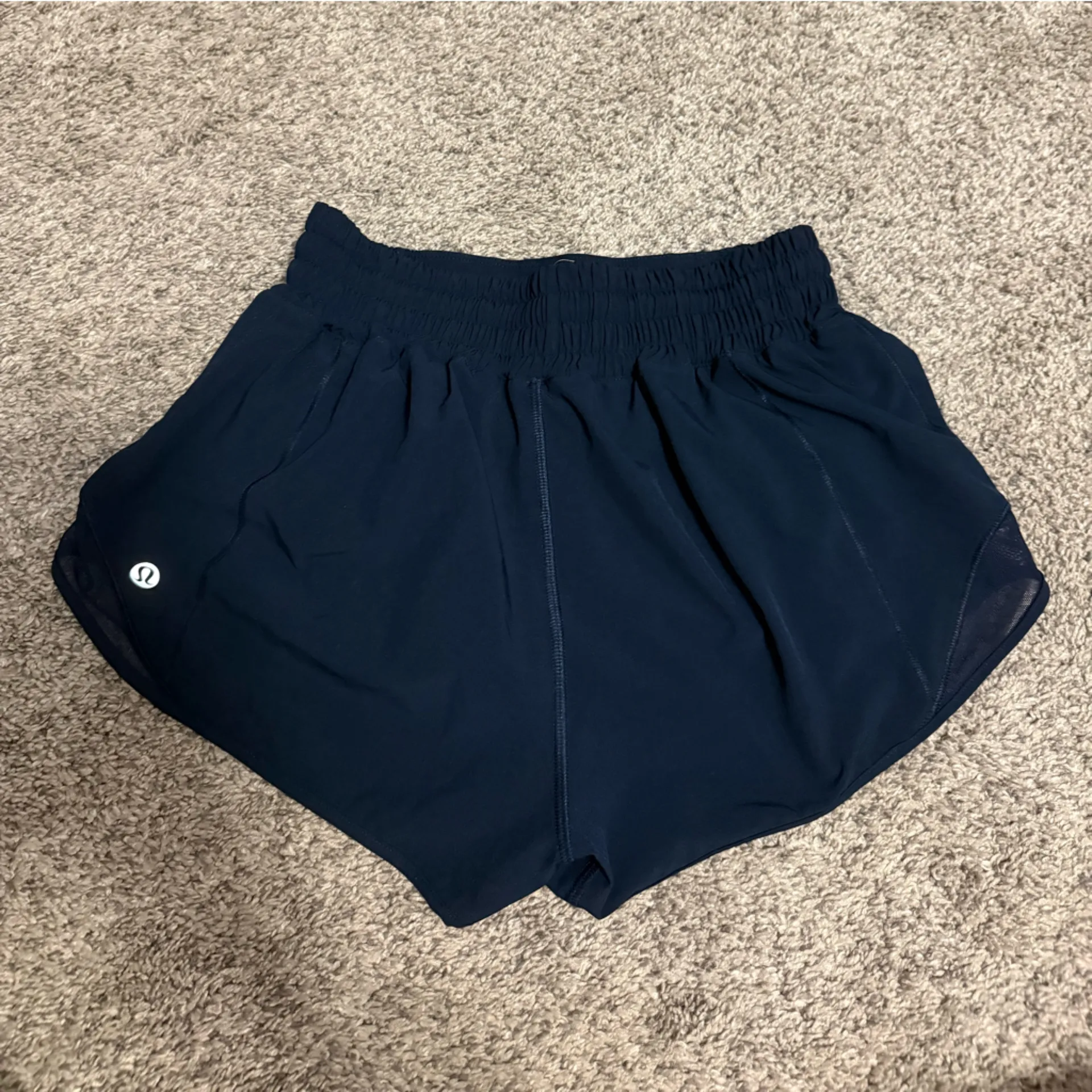 Lululemon Hotty Hot HR 2.5” size 4 - Image 2