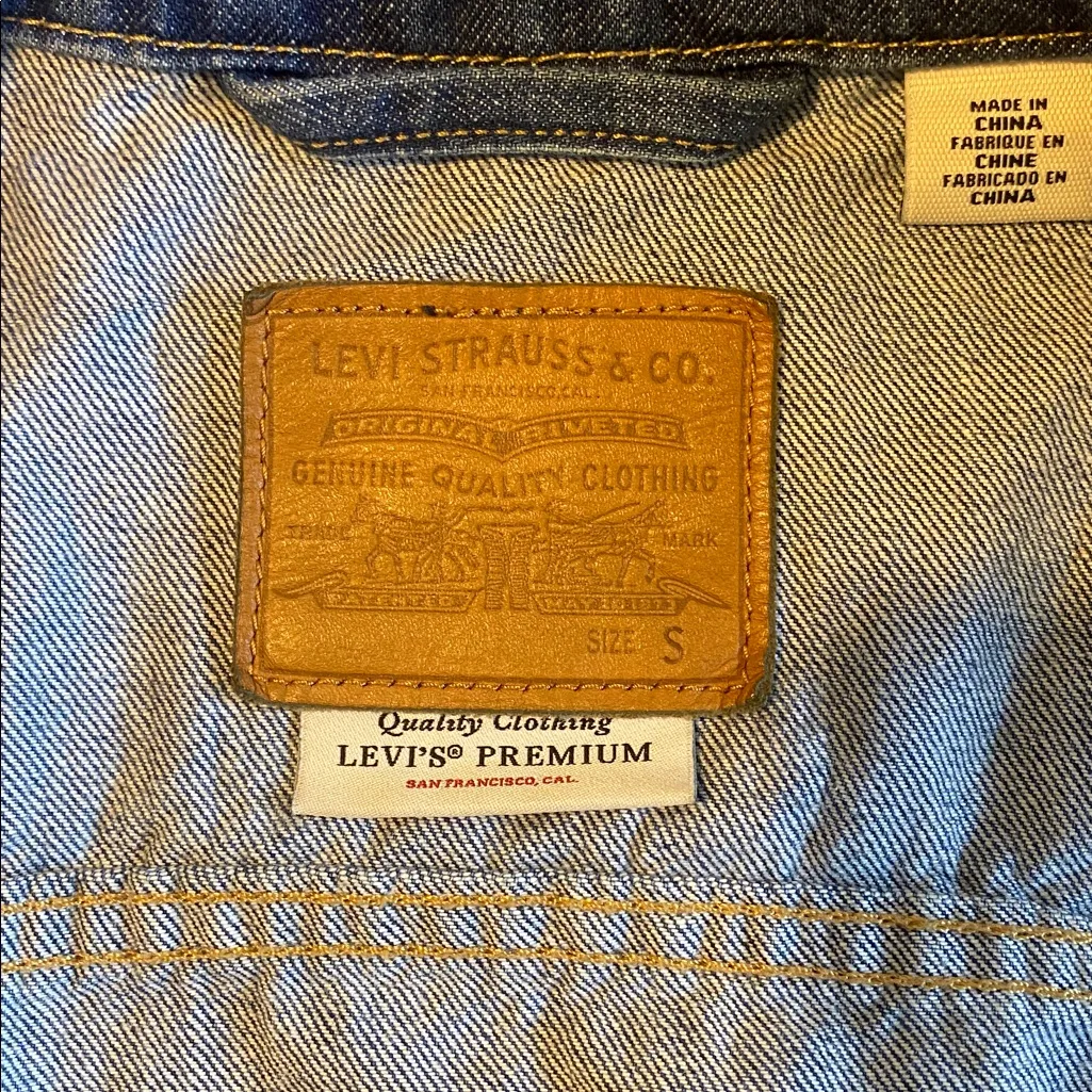 Levis Premium Princess Trucker Jacket Size S - Image 4